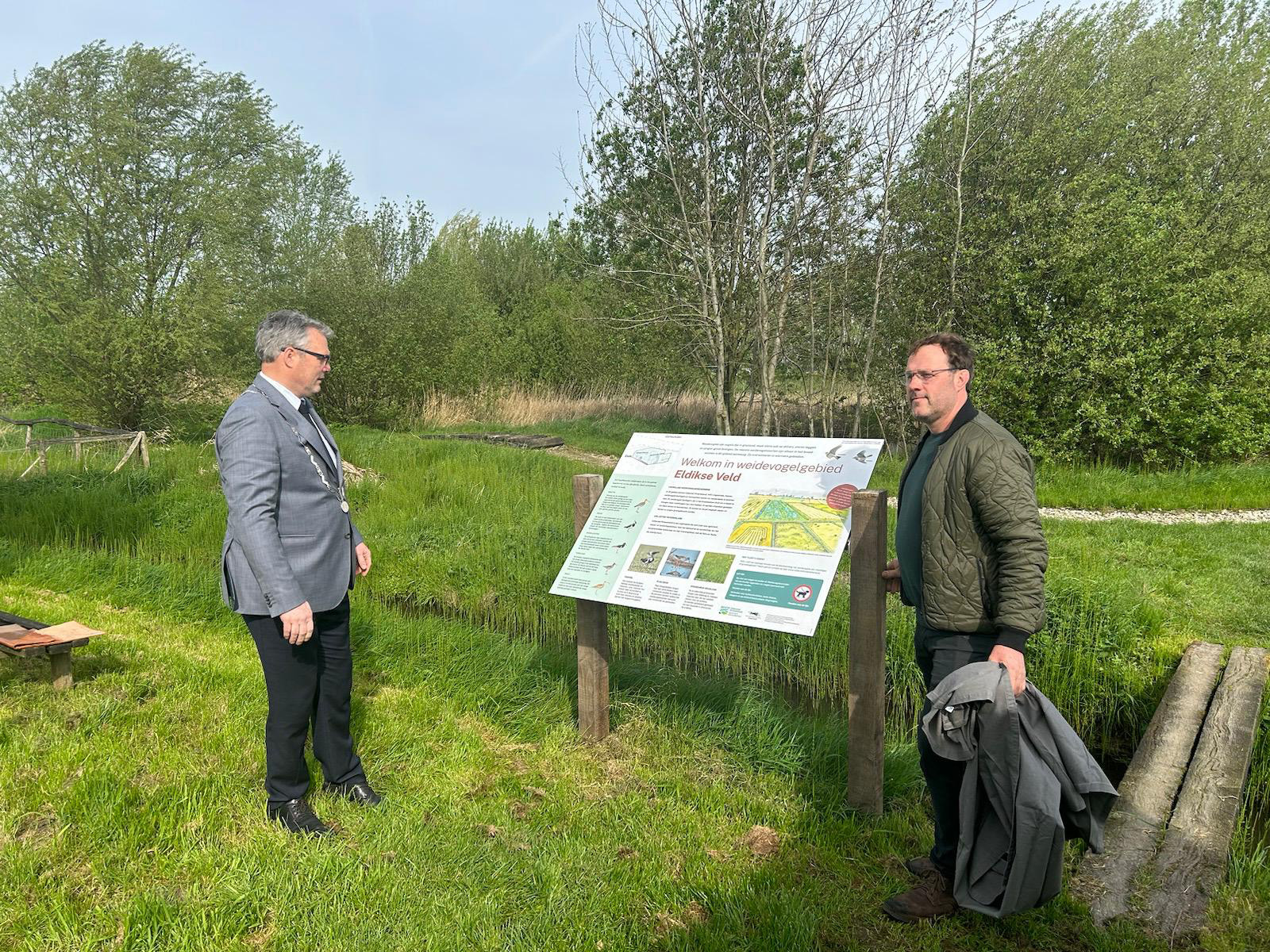 Weidevogelbord Eldikse veld onthuld